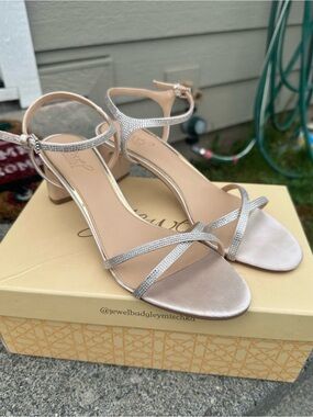 Jewel Badgley Mischka Champagne Satin Strappy Block-Heel Sandals